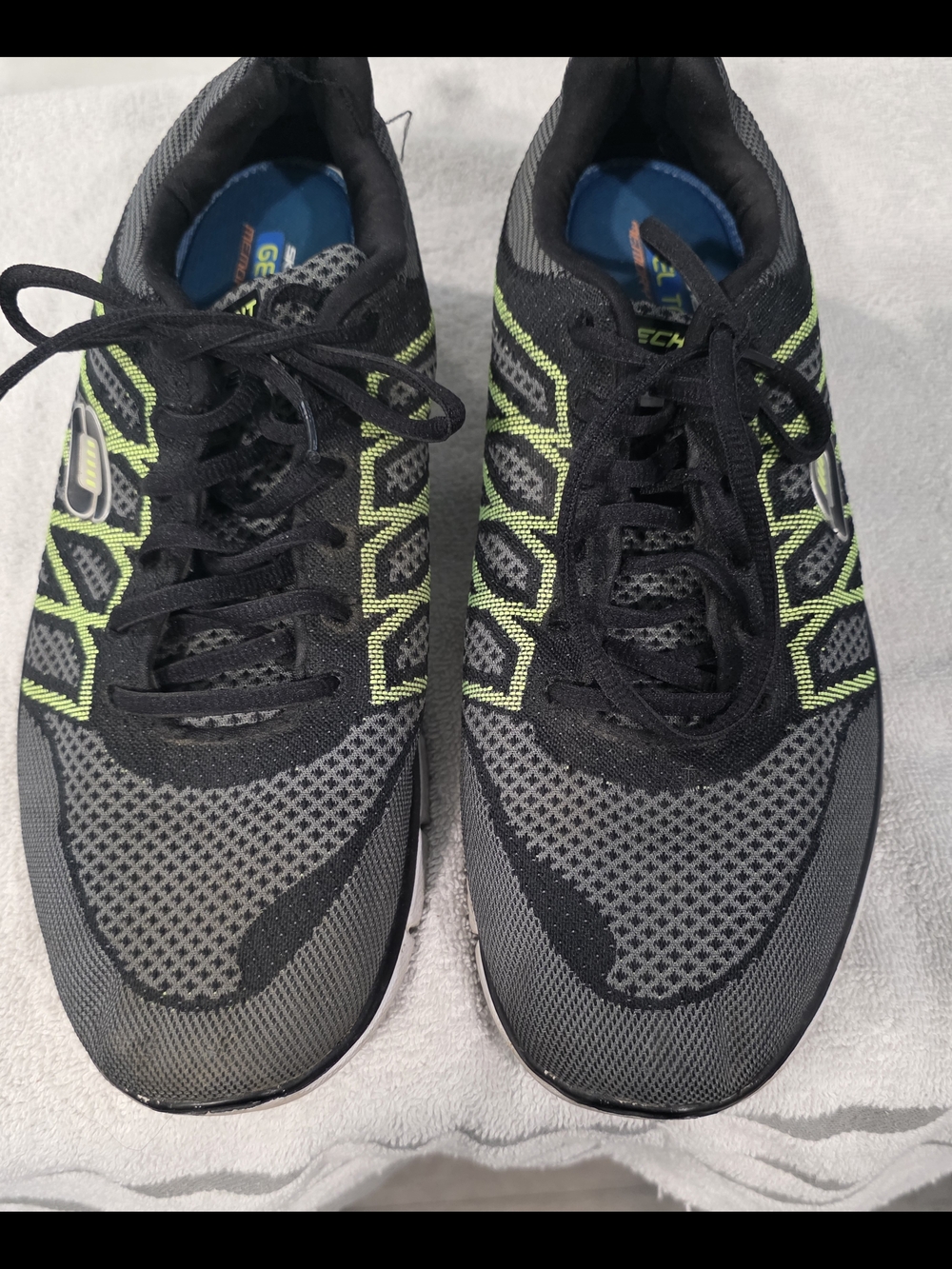 Skechers Men's Gray and Black Sneakers with Lime Highlights